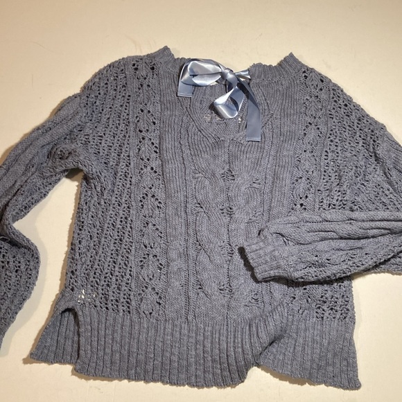 Lauren Conrad Knit Sweater with ribbon closure. - Picture 2 of 10